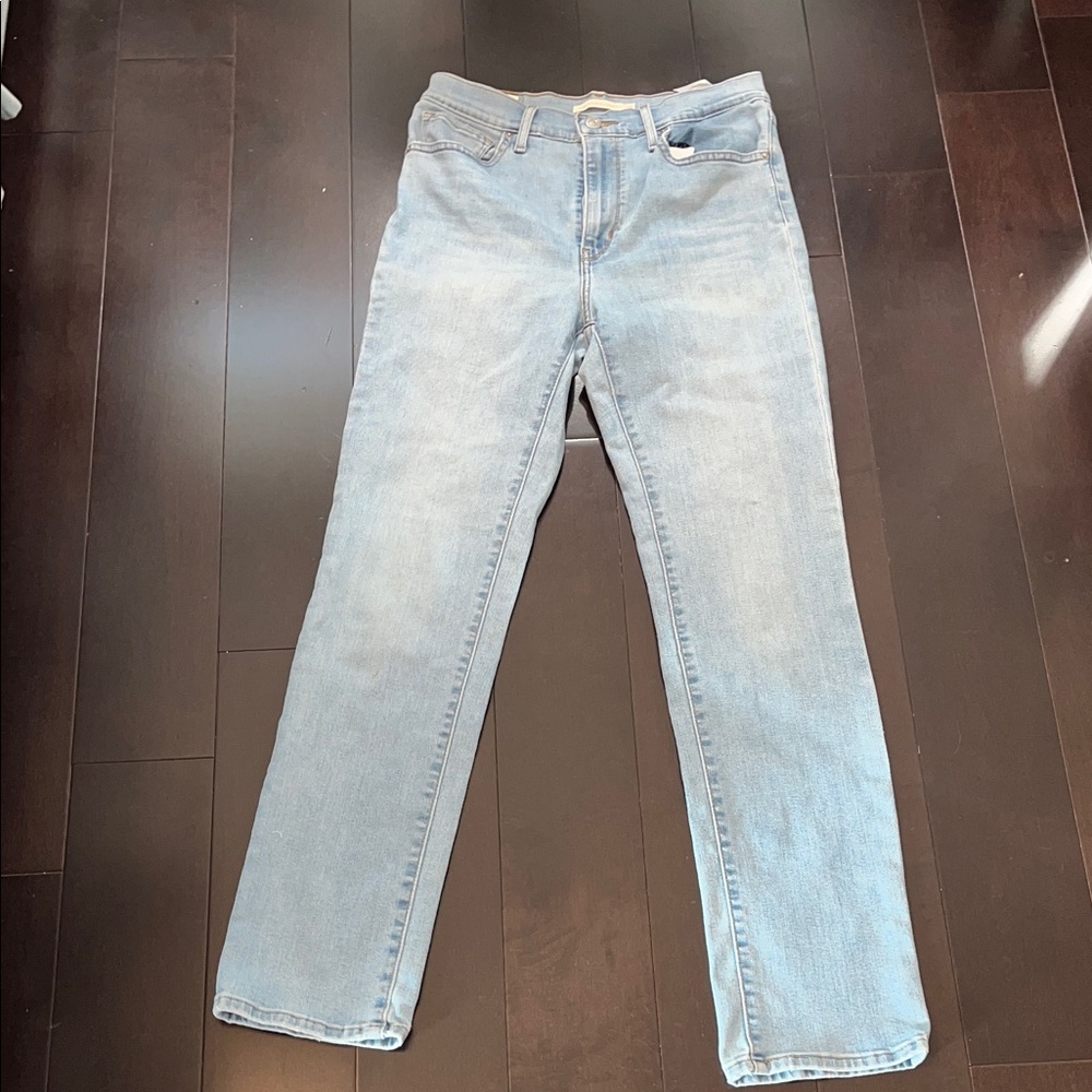 Levi's Women's Straight Leg Jeans in Light Blue